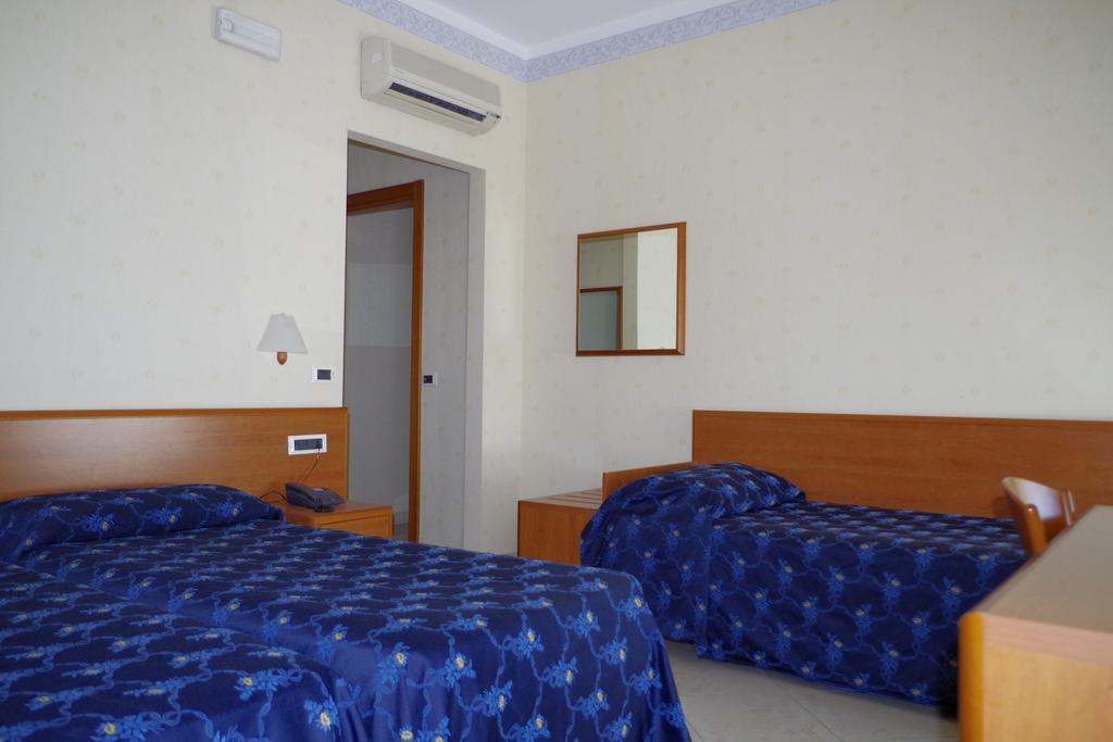 Hotel Kroma Ragusa Pokój zdjęcie